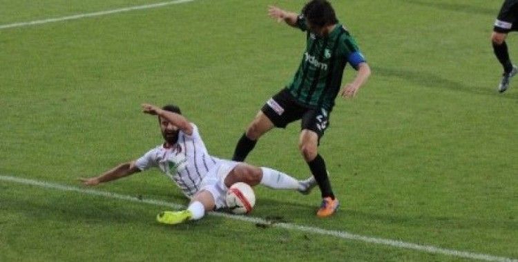 Denizlispor, Karşıyaka'yı 2-0 mağlup etti