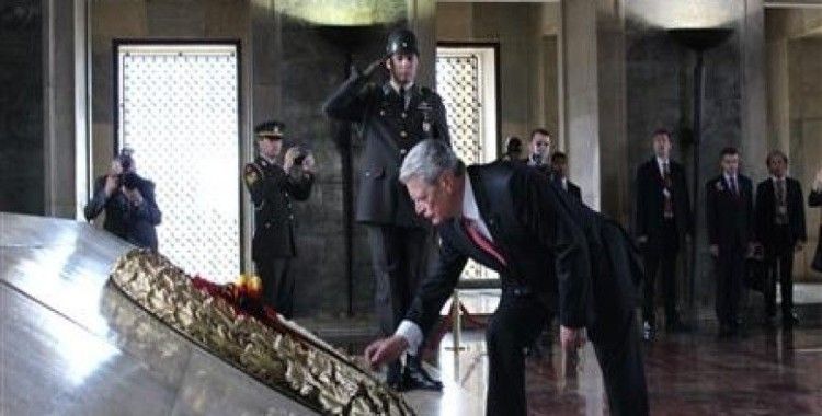 Dışişleri Bakanlığı, Gauck'unu affetmeyeceğini bildirdi