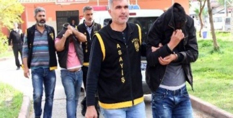 Adana’da 3 kişi fuhşa aracılık etmekten gözaltına alındı