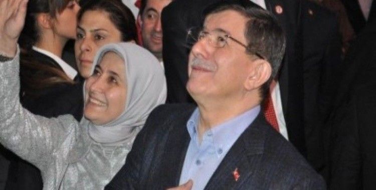 Başbakan Davutoğlu, Sivas Valiliği'ni ziyaret etti