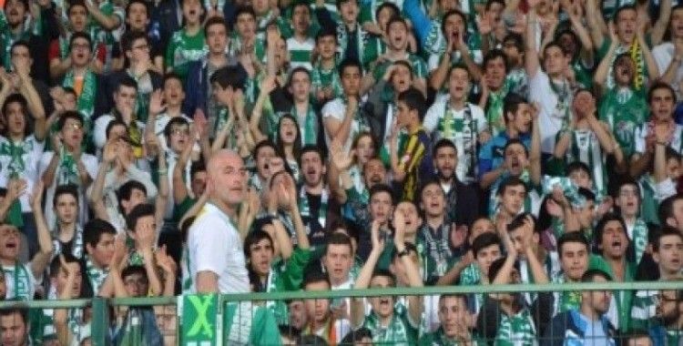 Bursaspor taraftarlarından takıma müthiş destek