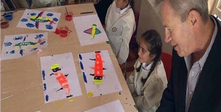 Boeing Türkiye Eğitim Gönüllüleri Vakfı'nın yeni programına destek veriyor