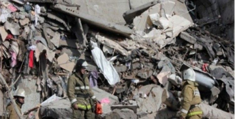 Çin'de 9 katlı bina çöktü 1 ölü, 15 kayıp