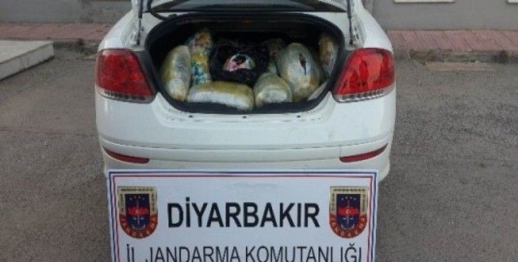 Diyarbakır'da 78 kilogram esrar ele geçirildi