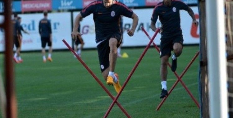 Galatasaray'da derbi hazırlıkları sürüyor