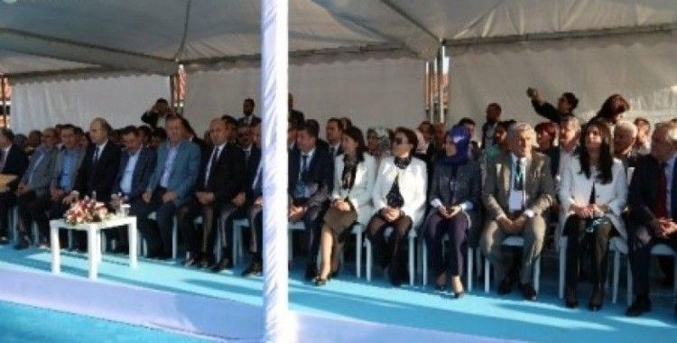 Cumhurbaşkanı Erdoğan, Hacı Bayram'da açılışa katıldı