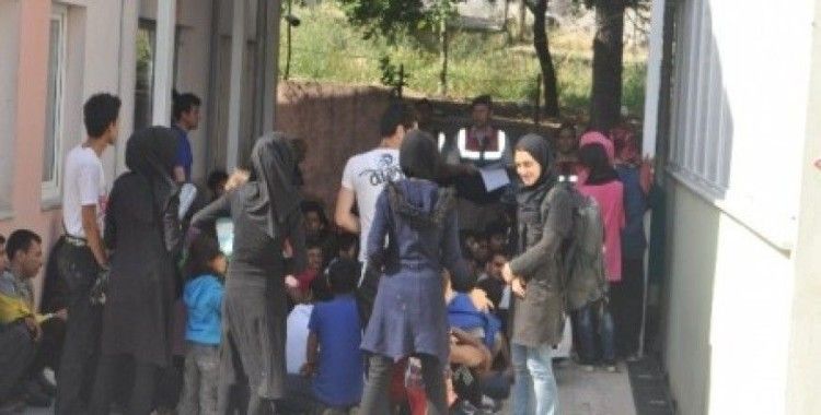 Ayvacık'ta 77 mülteci yakalandı