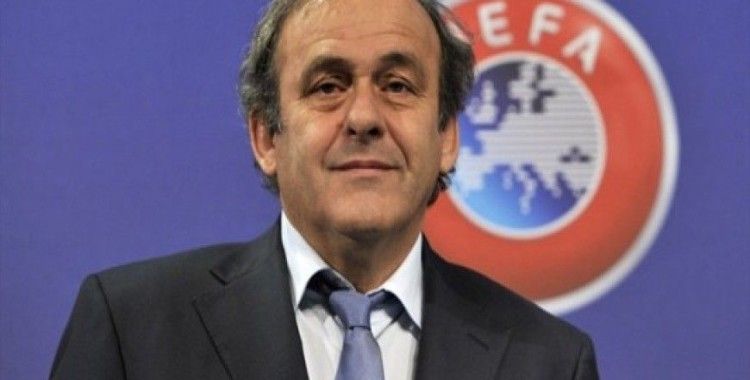 Platini'den Blatter'e istifa çağrısı