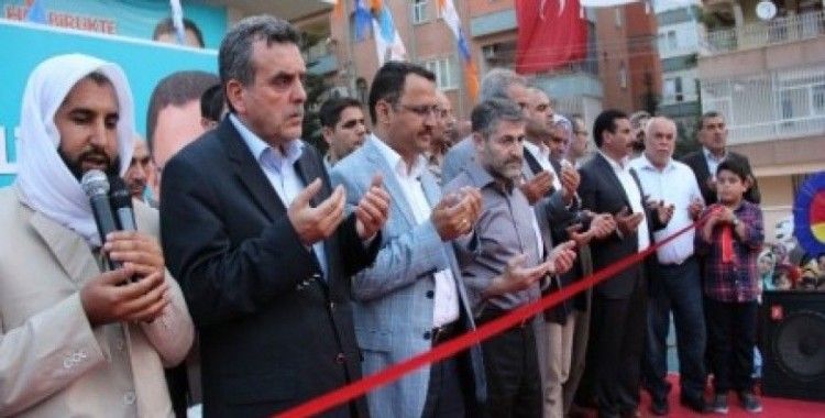 AK Parti'li Nebati seçim ofisi açtı