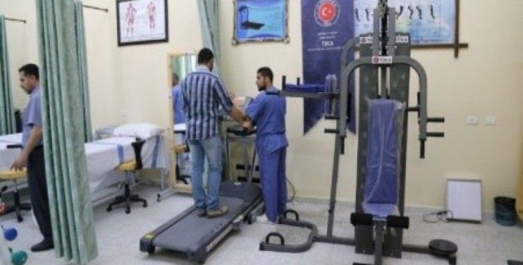 Gazze İslam Üniversitesi Fizik Tedavi Merkezi'ne donanım desteği