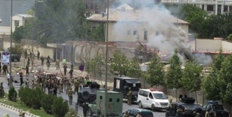 Afganistan Parlamentosu'na bombalı saldırı
