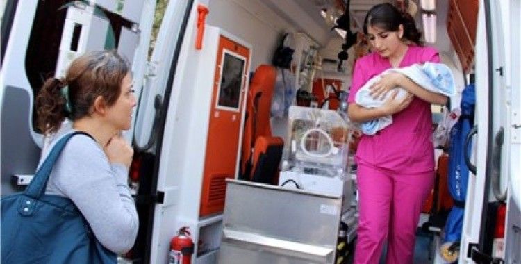 112 ambulansı Ömer bebek için havalandı