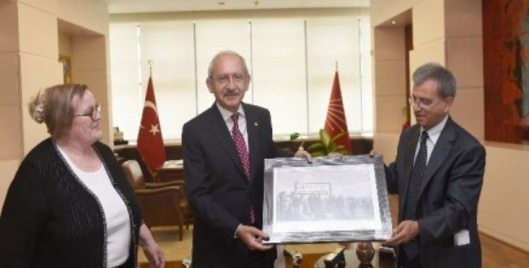 Emekli öğretmenler Kılıçdaroğlu’na konuk oldu