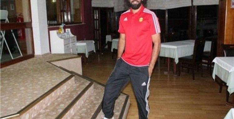 Yeni Malatyaspor'un genç savunmacısından sakatlık açıklaması 