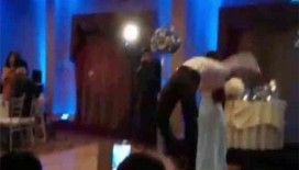 ​Geline düğün hediyesi: Döner tekme