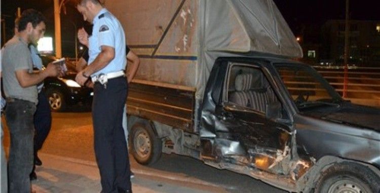 Malatya'da otomobille kamyonet çarpıştı, 1 yaralı 