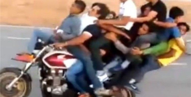 Bir motosiklete kaç kişi binebilir ?