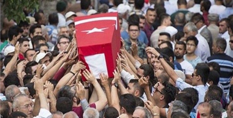 Şehidin cenaze namazı öncesinde HDP il binası önünde gerginlik 