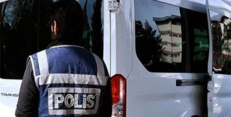 Beyoğlu’nda şüpheli fotoğraf makinesi polisi alarma geçirdi