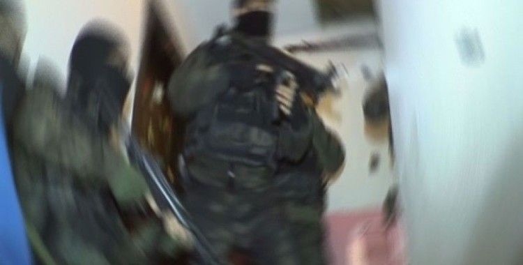 İzmir’de terör operasyonu: 2 gözaltı!
