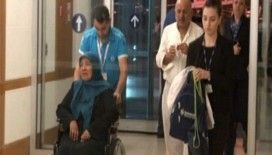 Şehidin annesi tekerlekli sandalyeyle döndü