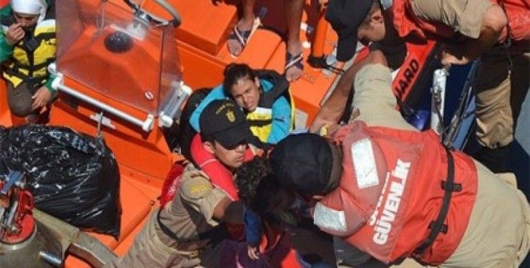 Sahil Güvenlik binlerce sığınmacıyı kurtardı