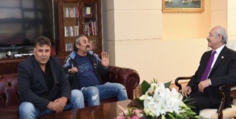 Kılıçdaroğlu, gazi Osman Ünlü ve ailesini kabul etti