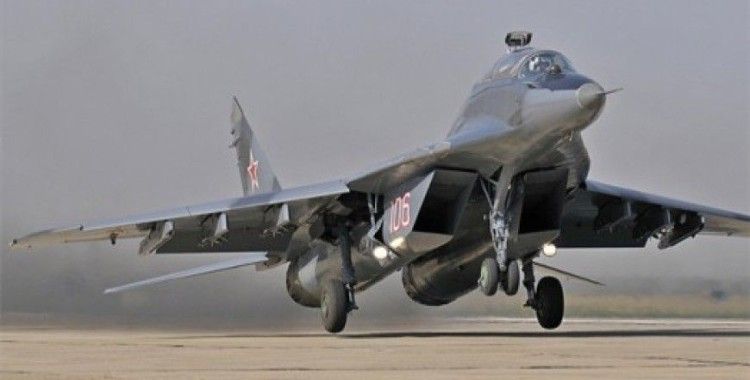 Rus Uçakları Rakka'yı Bombaladı, 42 ölü
