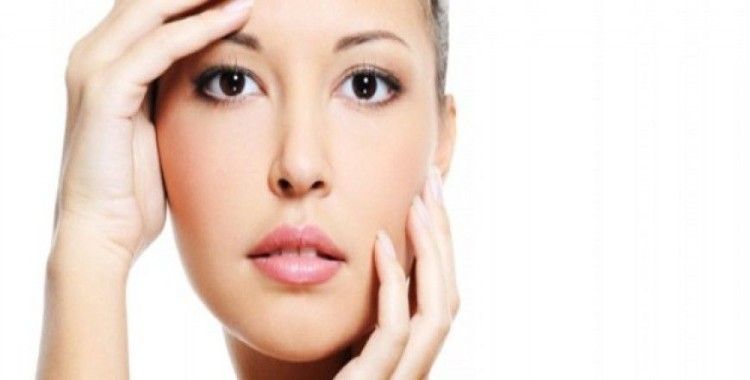 Yüzde tüylenme neden olur