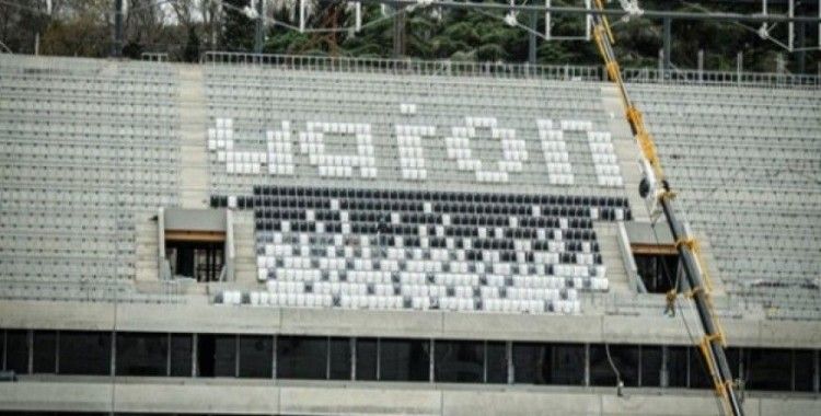 Vodafone Arena'da koltuk montajı başladı