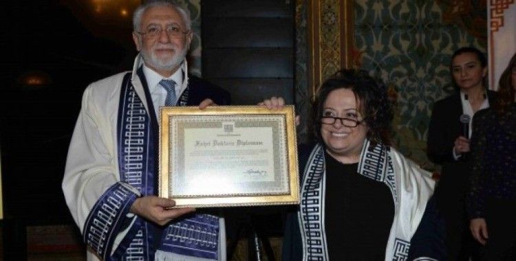 Dilek Sabancı'ya 'Fahri Doktora' ünvanı