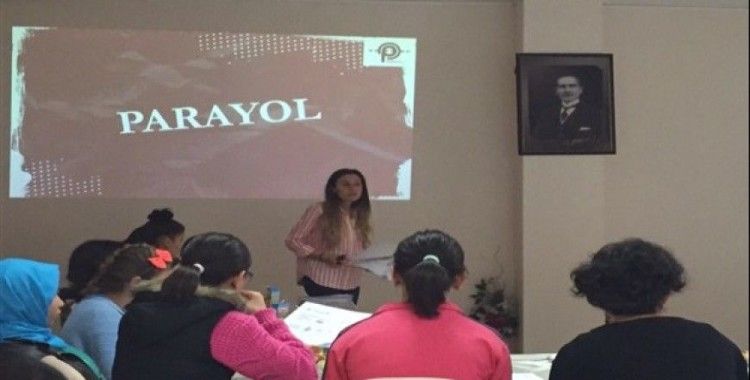 Gençler parayı öğreniyor