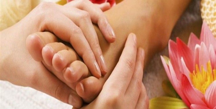 Ayak mantarı nasıl geçer