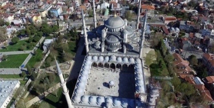 Sultanahmet Camii'ndeki restorasyon havadan görüntülendi