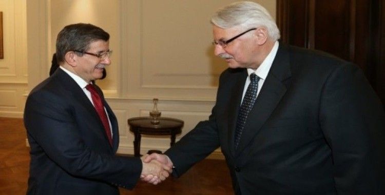 Başbakan Davutoğlu, Polonyalı Bakanı kabul etti