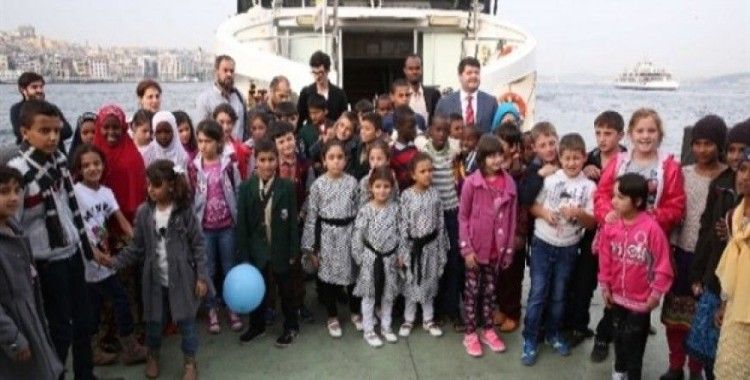 Makedonyalı çocukların boğaz sefası