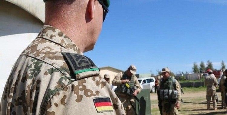 Almanya asker sayısını artırıyor