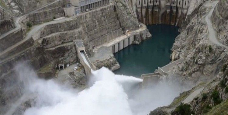 Deriner Barajı'nda su seviyesi maksimuma ulaştı