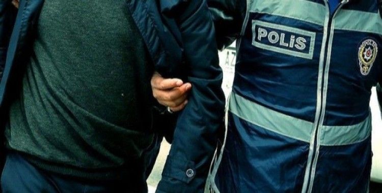 İzmir'de bir evde uyuşturucu madde ele geçirildi