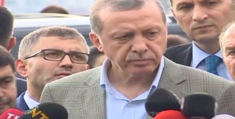 Erdoğan, cami çıkışı havalimanı saldırısıyla ilgili konuştu
