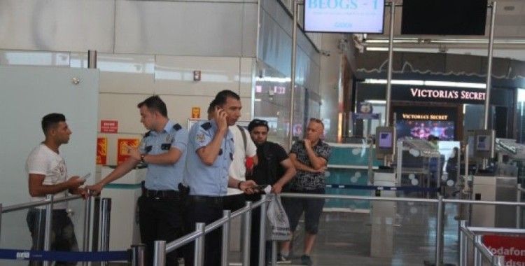 Atatürk Havalimanında biyometrik pasaport kapatıldı