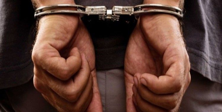 Patnos'ta 5 subay gözaltına alındı