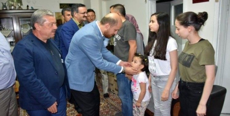 Bilal Erdoğan'dan demokrasi şehitlerinin ailesine ziyaret
