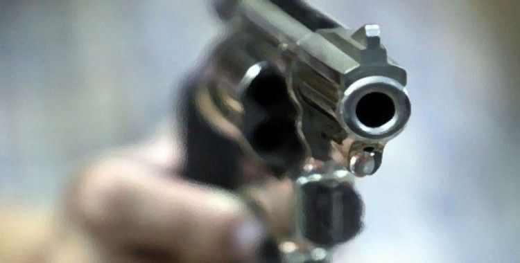 Girne'de Restorana Kurşun Yağmuru