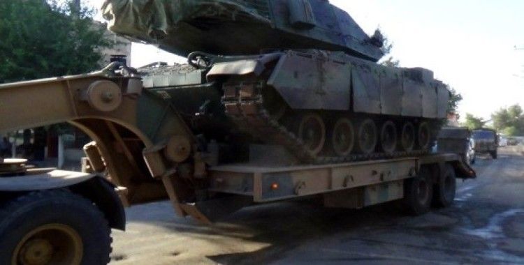 Suriye sınırına Leopard A2-4 tankları sevk edildi
