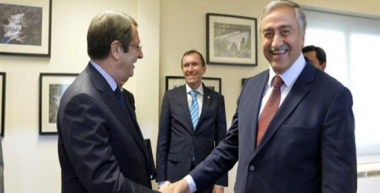 Ara bölgede bir araya geldiler