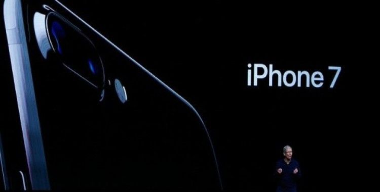 Apple iPhone 7'yi tanıttı