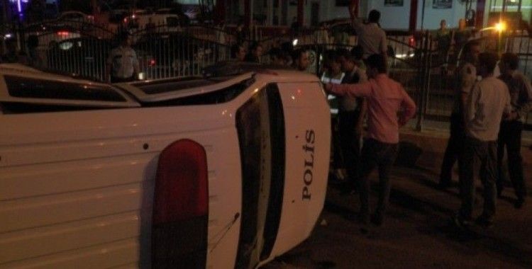 Kazaya polis aracı da karıştı: 5 yaralı