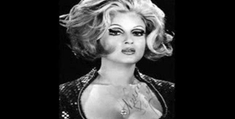 Belkıs Özener'e Emek Ödülü