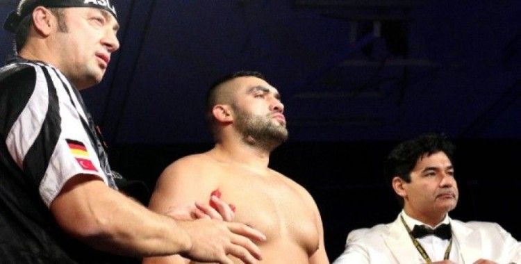 Ali Eren Demirezen ile Danny Williams maçı iptal edildi